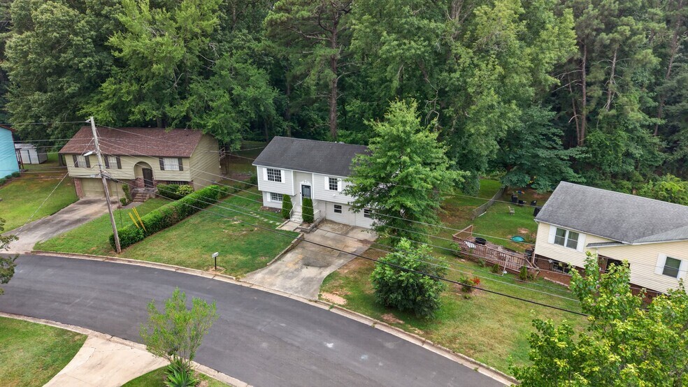 Building Photo - 9175 Settlers Grove Rd NE