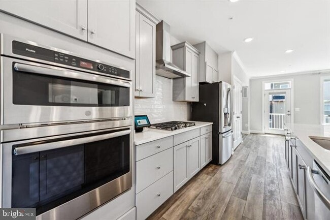 Building Photo - 45157 Kincora Dr
