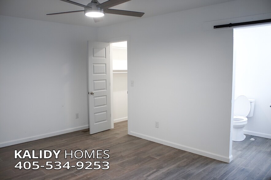 Building Photo - 4116 Overland Dr