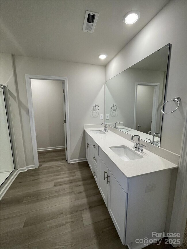 Building Photo - 110 Bird Dog Dr