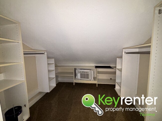 Building Photo - Cozy 4 Bedroom Tacoma Rental Home Near Lincoln District and Downtown