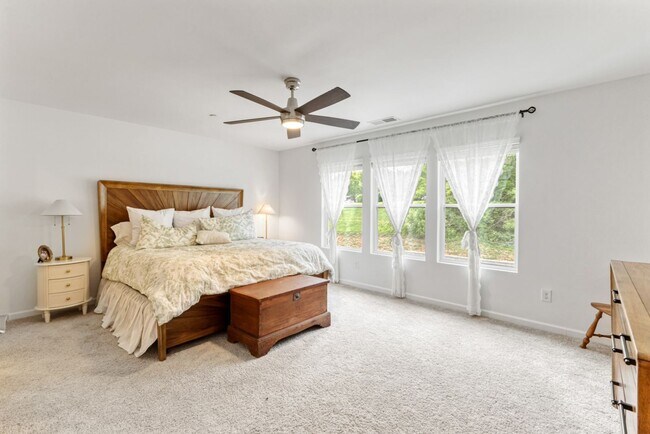 Building Photo - New Construction Charmer in Fairview