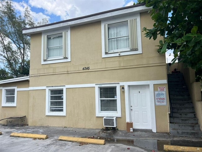 Building Photo - 4245 NW 24th Ave