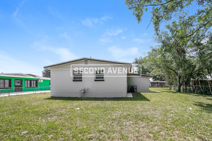 Building Photo - 9561 Norfolk Blvd