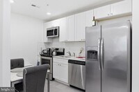 Building Photo - 925 N Broad St