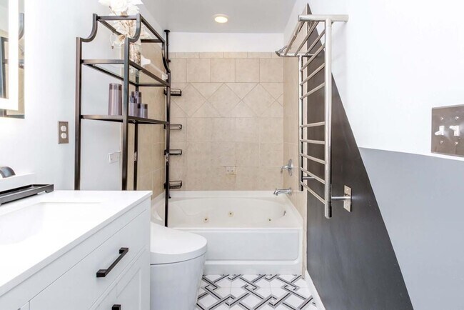 Building Photo - 2345 Limehurst Dr