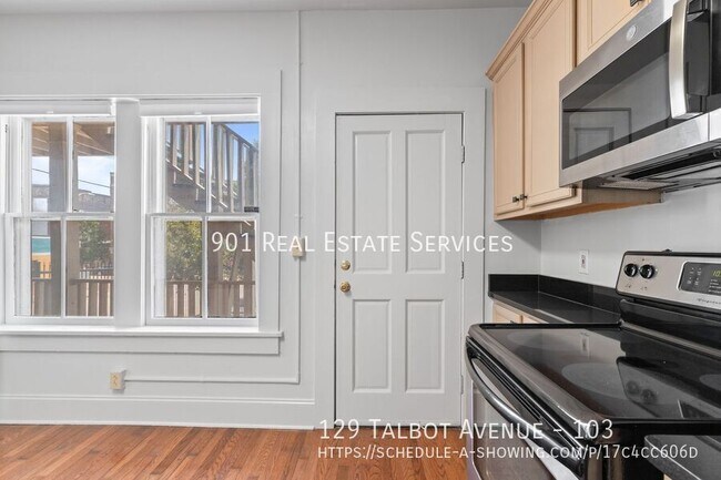 Building Photo - 129 Talbot Ave