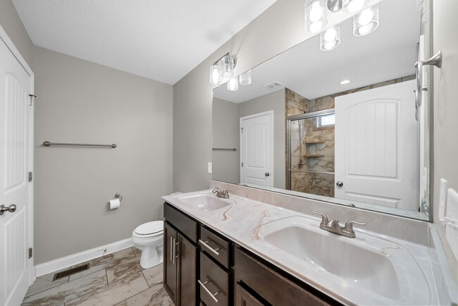 Building Photo - 1725 Rains Rd