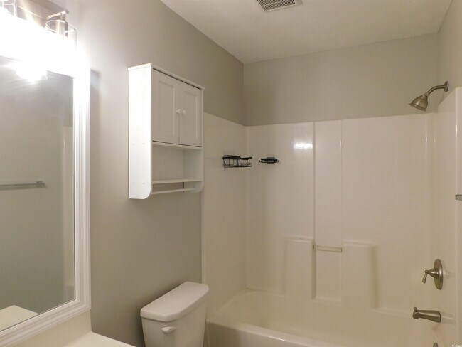 Building Photo - 517 White River Dr