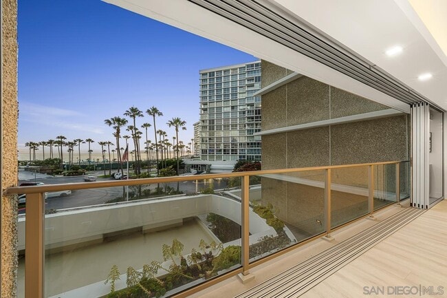 Building Photo - 1820 Avenida Del Mundo