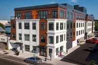 Building Photo - 331 E Main St