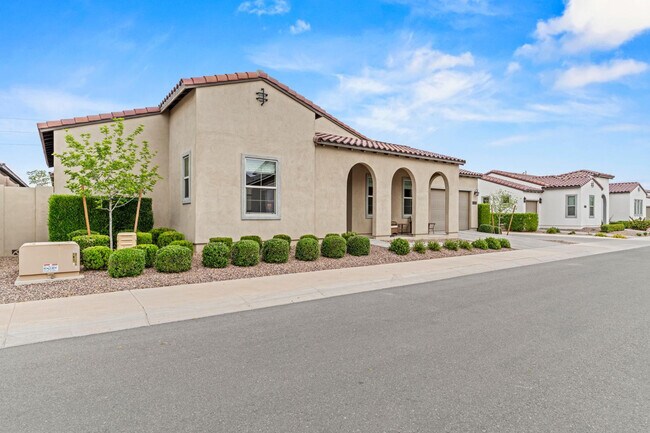 Building Photo - 17244 W Vacaville St
