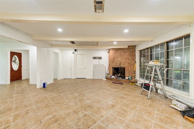 Building Photo - 2117 Willow Wisp Dr