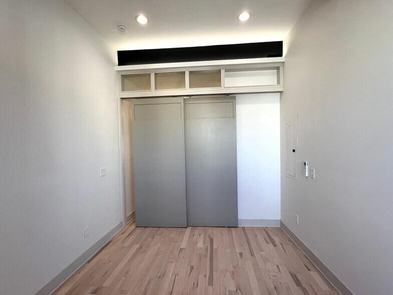 Building Photo - 2019 S Beechwood St