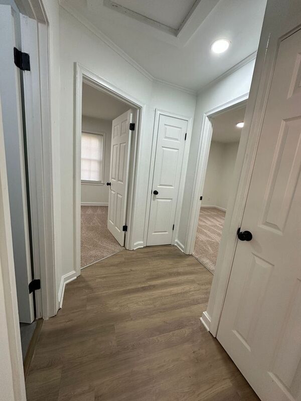 Building Photo - 3811 S Goodman Cir