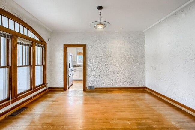 Building Photo - 3 Bedroom single family home in Denver