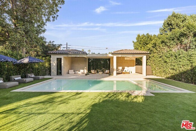 Building Photo - 14273 Greenleaf St