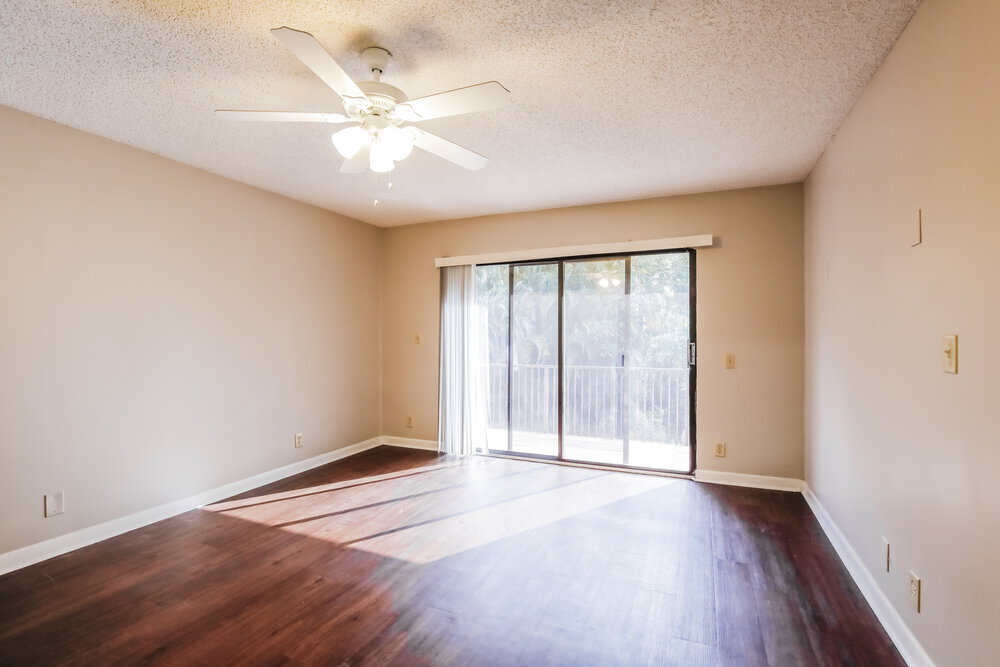 Building Photo - 6390 NW 47th Ct