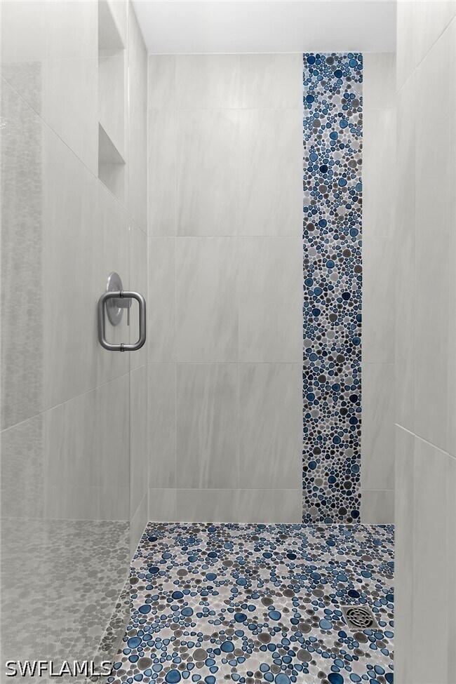 Building Photo - 1020 Swallow Ave