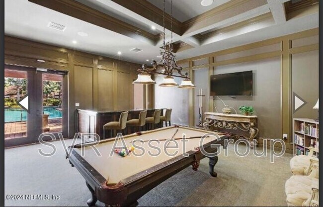 Building Photo - 100 Fairway