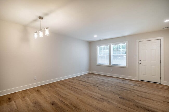 Building Photo - 105 Stowe Pl