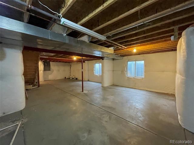 Building Photo - 2284 Dogwood Cir