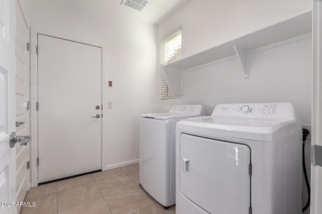 Building Photo - 20924 S 231st Way