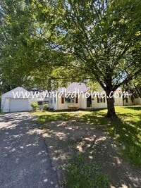 Building Photo - 4609 Standish Dr
