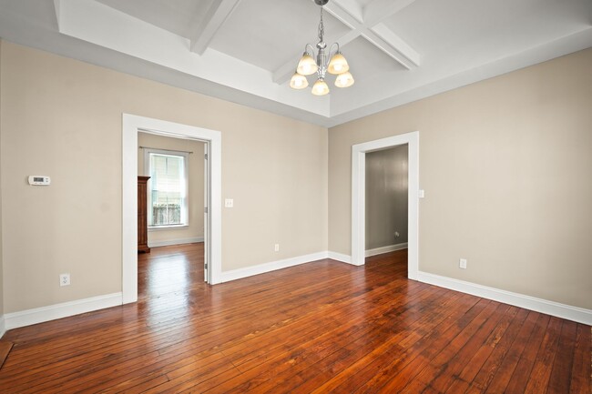 Building Photo - Charming 4 Bedroom 3 Bathroom Historical H...