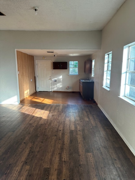 Building Photo - 1615 Cleveland Ave