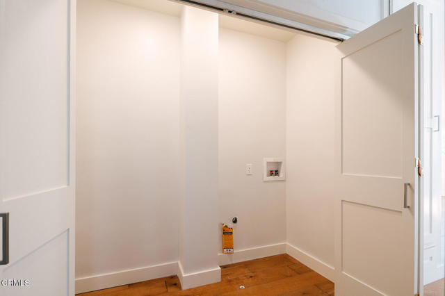 Building Photo - 5447 Rock Castle Dr