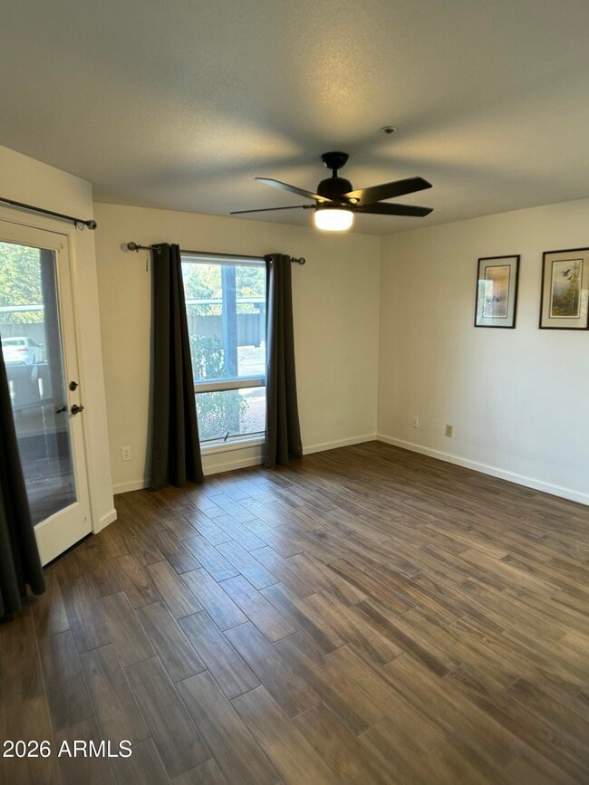 Building Photo - 905 N Beeline Hwy