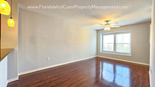 Building Photo - OUTSTANDING 2 Bedroom / 2.5 Bath / 2 Car Tandem Garage ! WILLOWBROOK- LAKEWOOD RANCH!