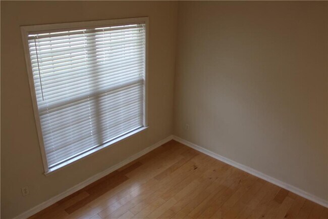 Building Photo - 1372 Dukes Creek Dr