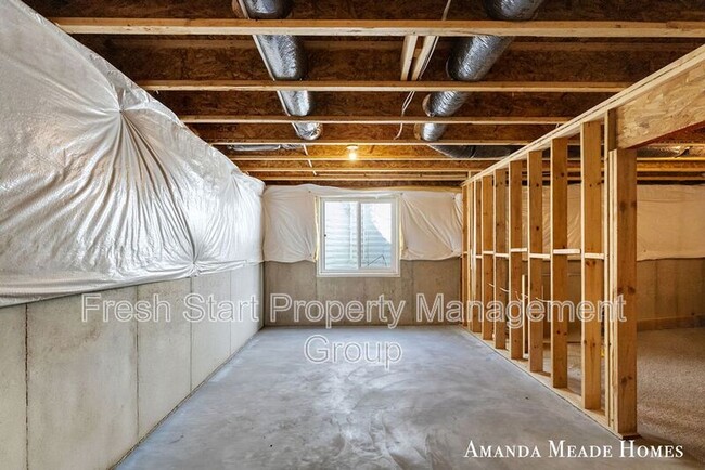 Building Photo - 6840 Sydney St