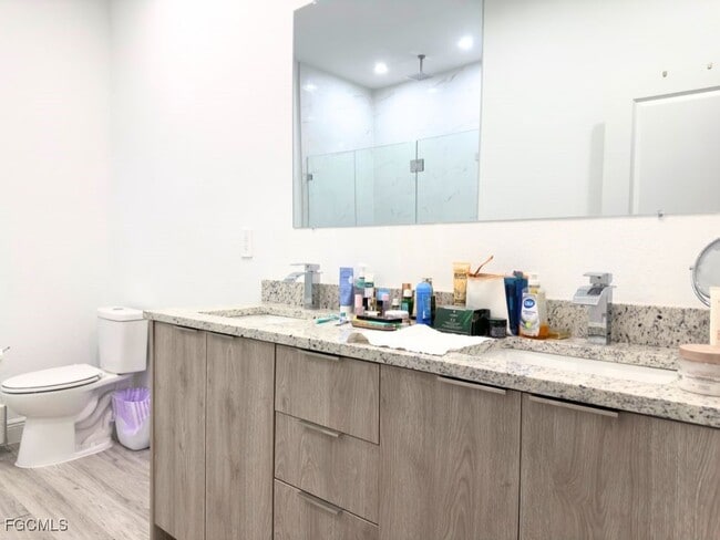 Building Photo - 8033 Melody Cir