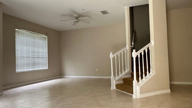Building Photo - Spacious 3 Bed, 2.5 Bath Townhome with 2-Car Garage | Gated Tucker Oaks Community in Winter Garden