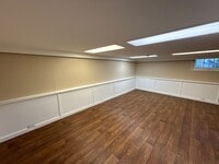 Building Photo - 1615 D St NE