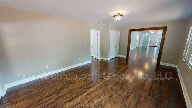Building Photo - 217 Brockman Ave