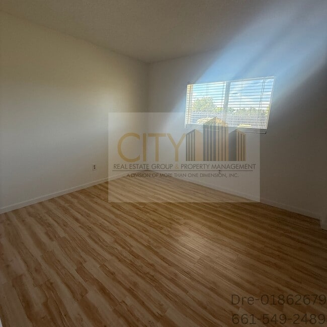 Building Photo - 11017 Baron Ave