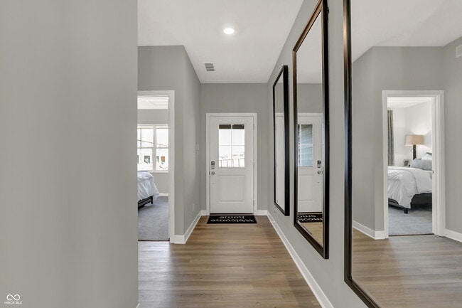 Building Photo - 16913 Sherwin Ct