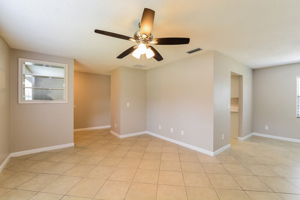 Building Photo - 245 Bridle Path
