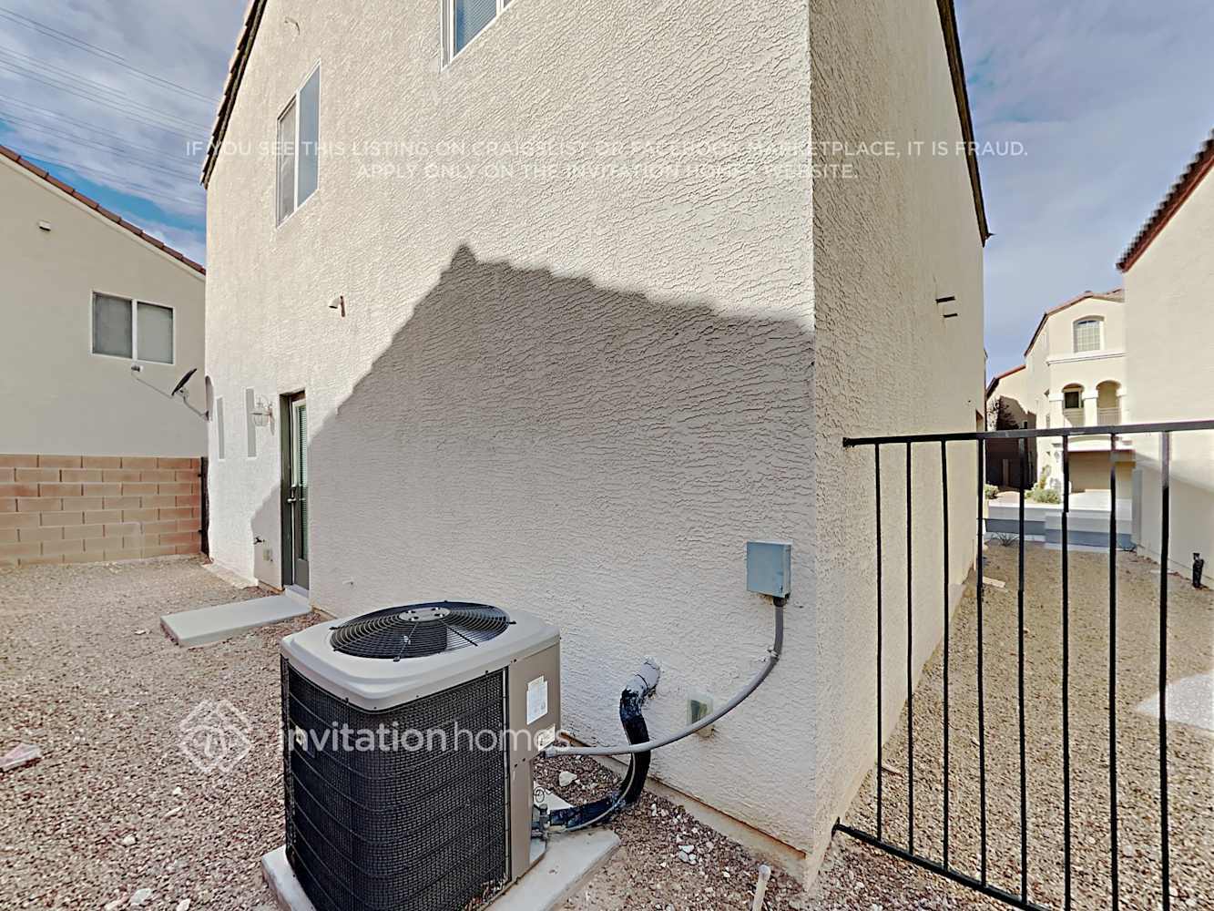 Building Photo - 10639 Gibbous Moon Dr