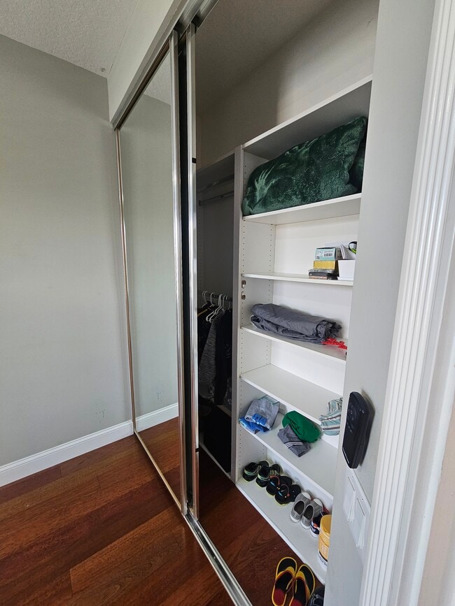 Building Photo - 9309 Northlake Pkwy