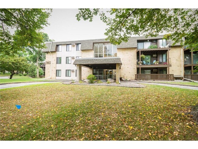 Building Photo - 3461 Kent St