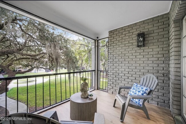 Building Photo - 4315 Plaza Gate Ln S