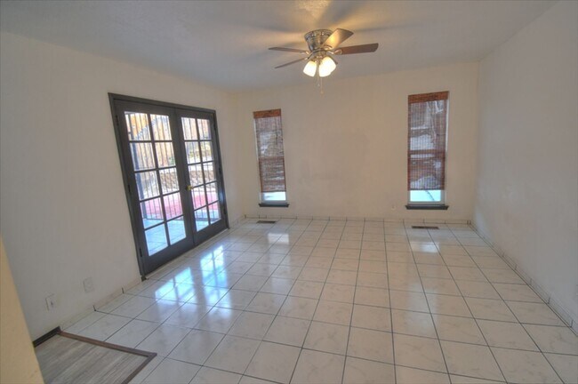 Building Photo - NE Heights ---Close to the Sandia Mountains