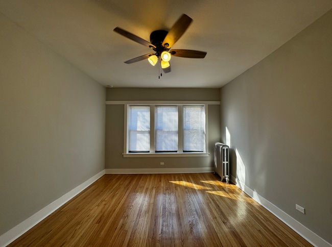 Building Photo - 2609 N Kostner Ave