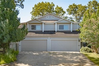 Building Photo - 2943 E Sterling Ct