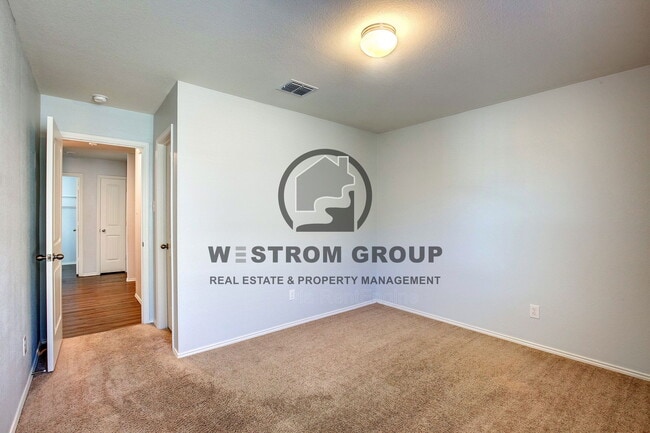 Building Photo - 404 Falling Star Dr